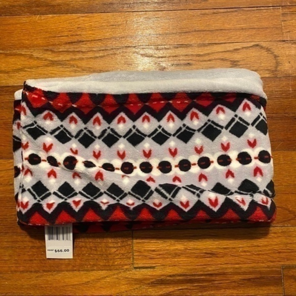 NWT Vera bradley style fleece loop scarf
